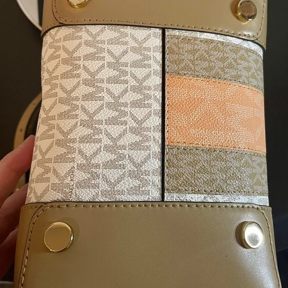 Michael Kors Beige, Peach & Brown Logo-Print Bucket Shoulder Bag - Picture 5 of 8